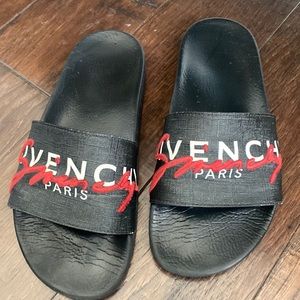 Givenchy Logo Slides